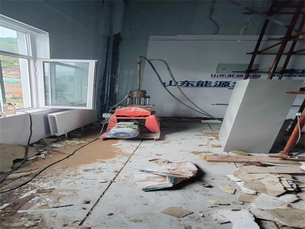 建始地基基础下沉墙体裂缝加固注浆顶升施工