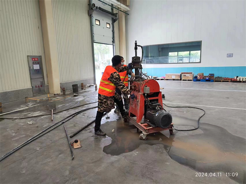 建始厂房地面下沉塌陷注浆加固施工